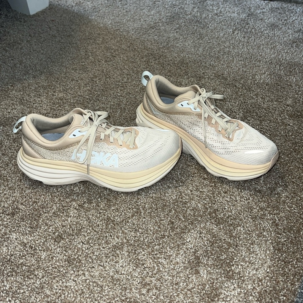 Lightly worn Hoka Bondi 8 - size 9.5